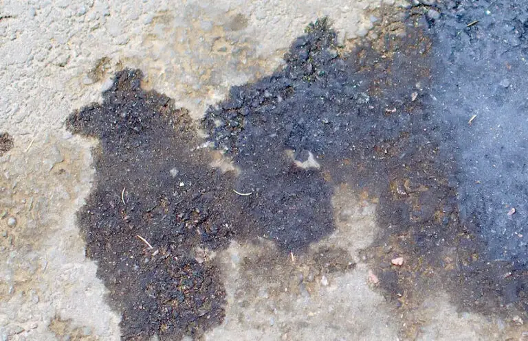 How to Eliminate Transmission Fluid Stains on Concrete