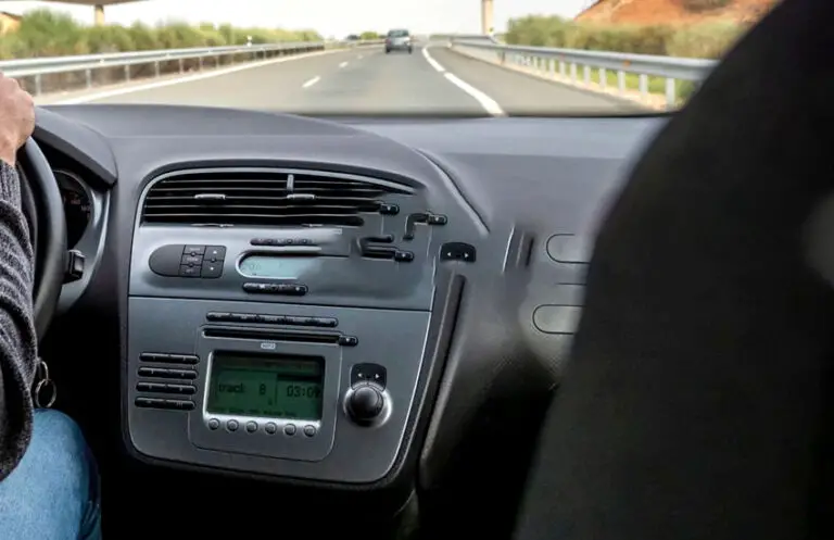 Car With Key Symbol On Dashboard Nissan