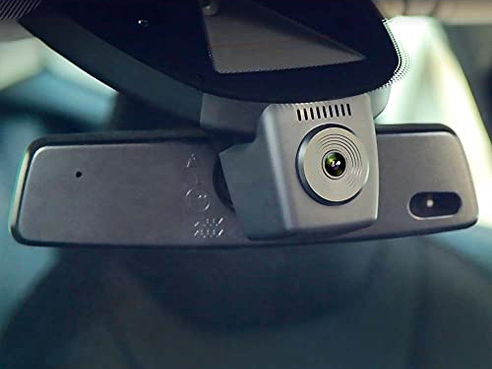 Best Dash Cam for Tesla Model 3